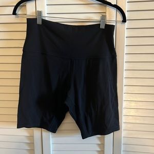 Lululemon Align High Rise Short 8” Size 8
